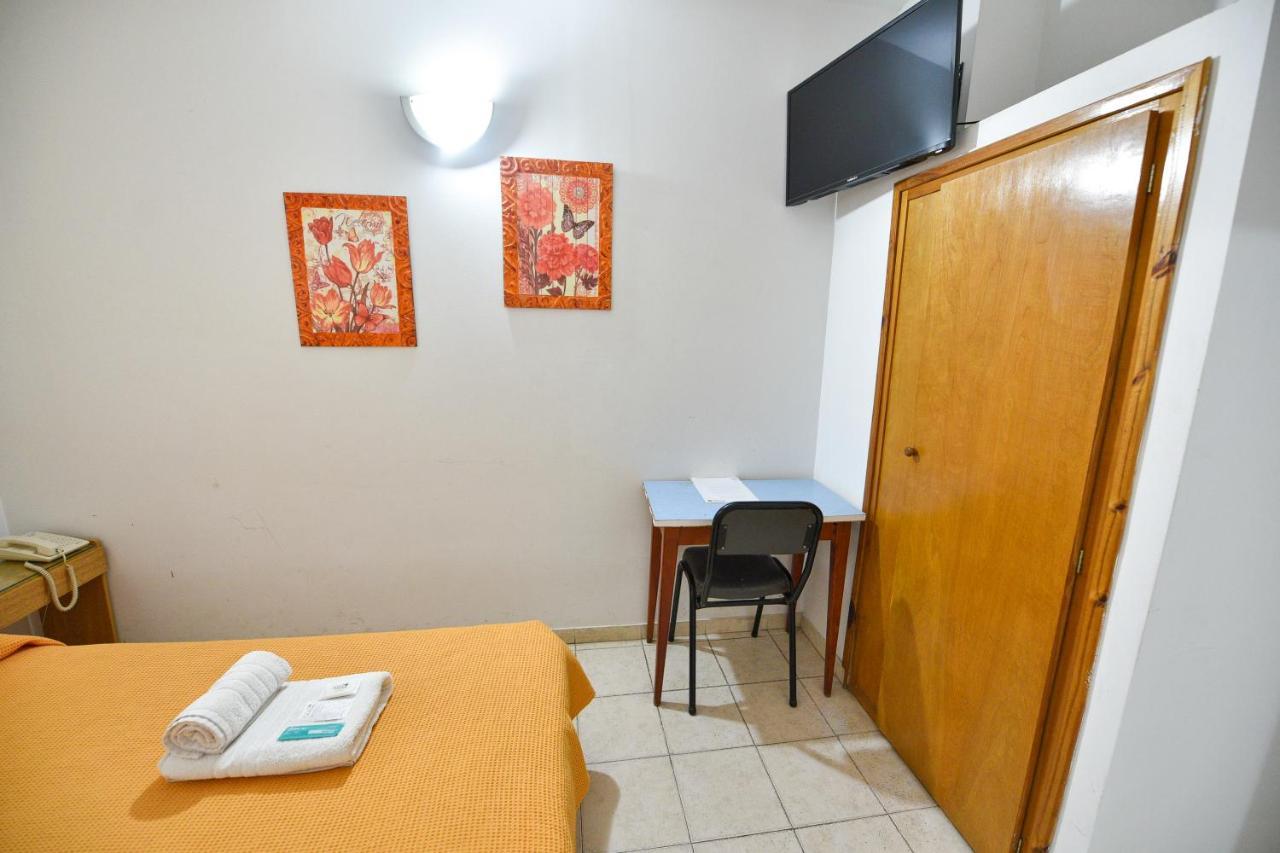 Hotel Simon Trenque Lauquen Zewnętrze zdjęcie