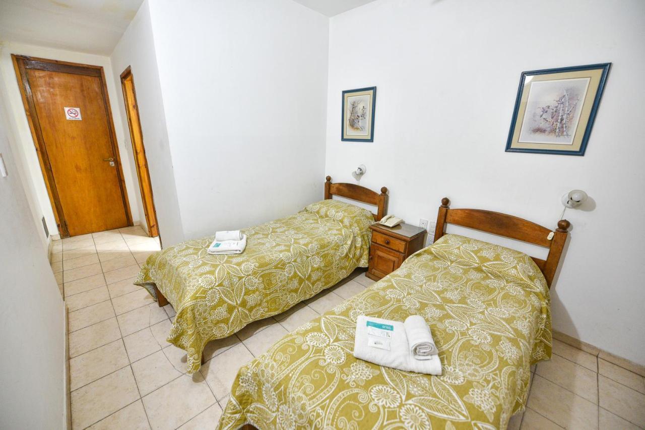 Hotel Simon Trenque Lauquen Zewnętrze zdjęcie